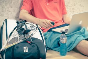 squash_sport_man_game_racket_ball_fitness_equipment-1074633.jpg!d squash_sport_man_game_racket_ball_fitness_equipment-1074633.jpg!d