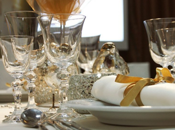 Table 350x260